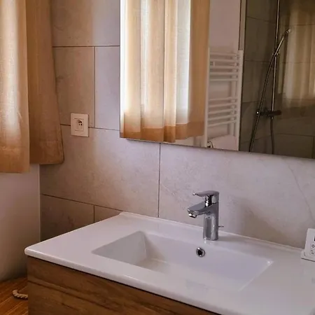 Domaine De Gialla Bergerie I Pini, 6 Pers, Piscine Chauffee, 10 Mn Villa Arraggio