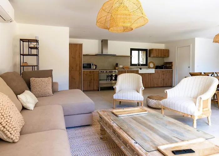 Villa Domaine De Gialla Bergerie I Pini, 6 Pers, Piscine Chauffee, 10 Mn